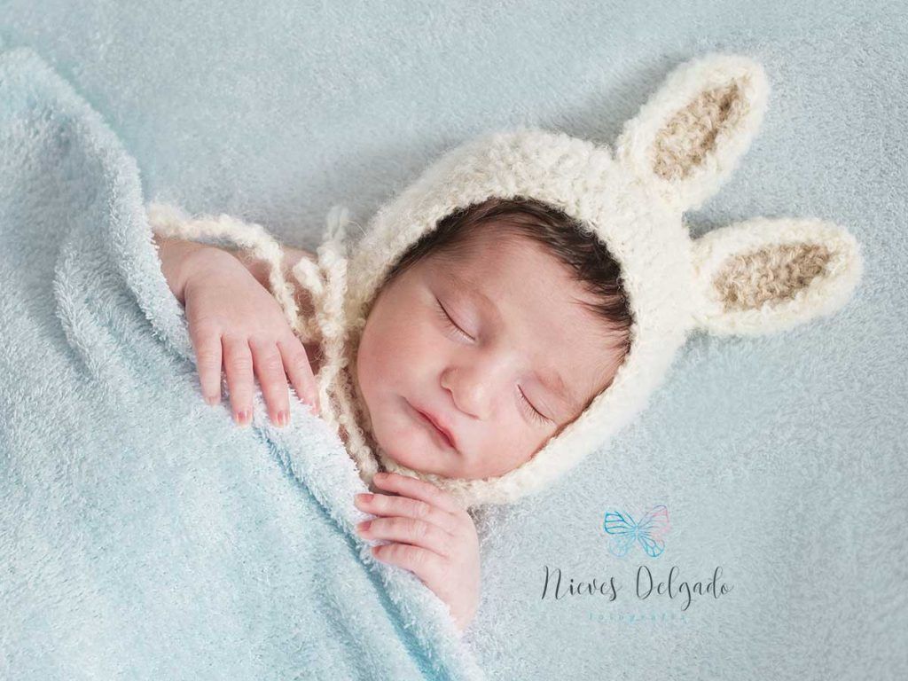 fotografia-de-bebe-en-utrera-simpatica