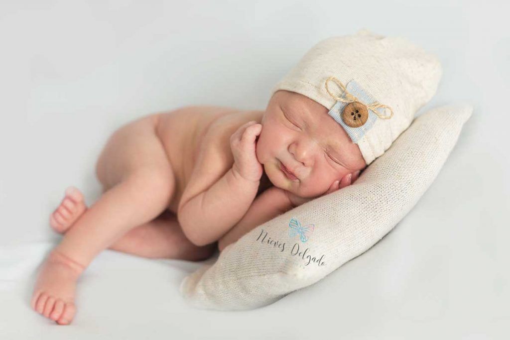 fotografia-de-recien-nacidos-newborn-niño
