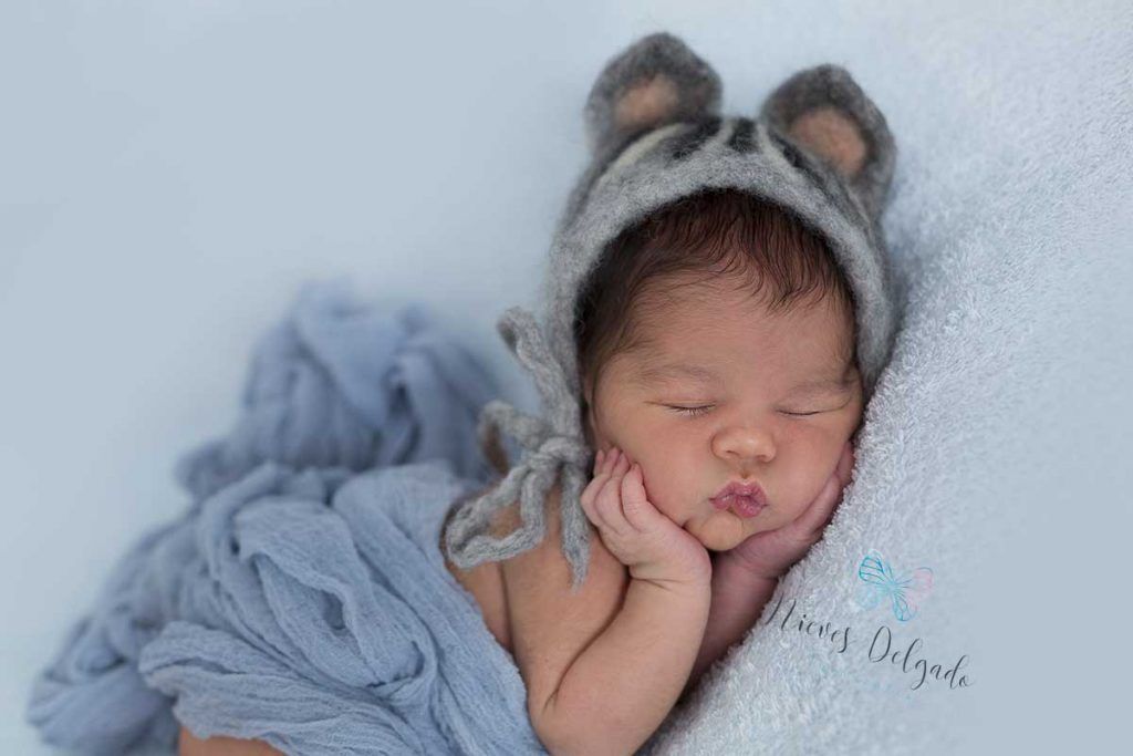 fotos-de-newborn-en-sevilla-nieves-delgado