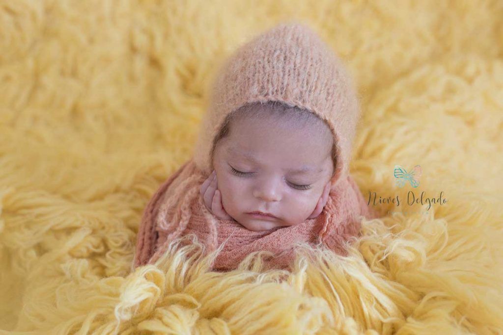 fotos-de-recien-nacidos-de-estudio-bonitas