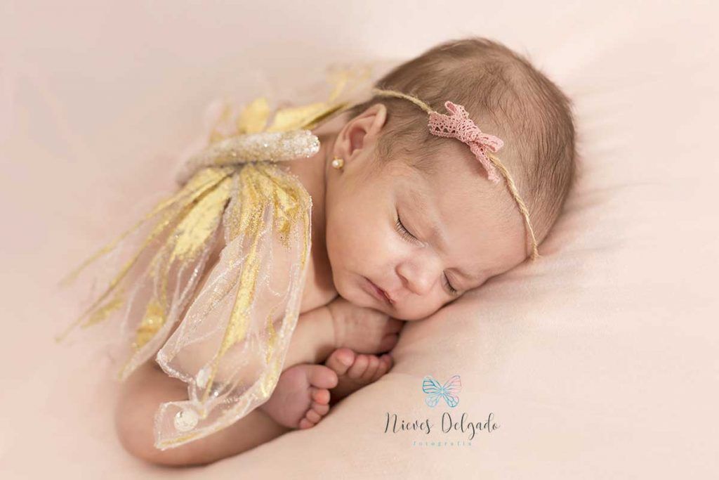 fotos-de-recien-nacidos-de-estudio-en-sevilla-magicas