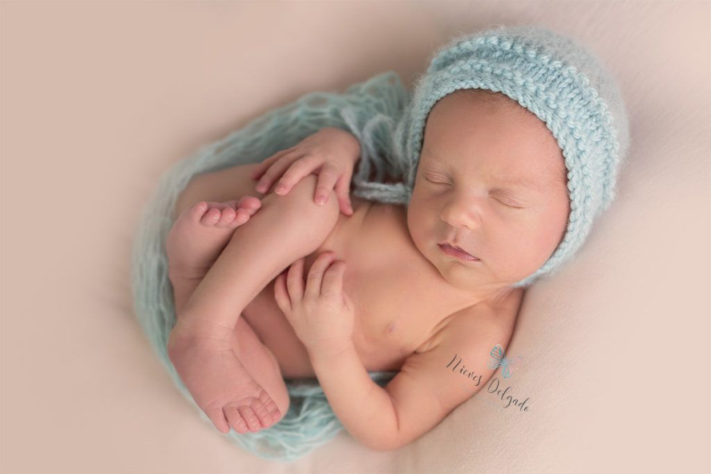 foto infantil bebe durmiendo happy baby