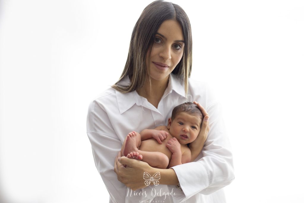 fotos-naturales-de-recien-nacidos-en-familia-lifestyle